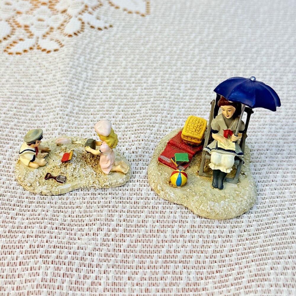 Dept 56 Seasons Bay A Day at the Waterfront Mini Set 53326 Hand Painted -Read